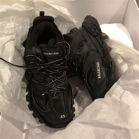 balenciaga shoes real vs fake|balenciaga scammer shoes.